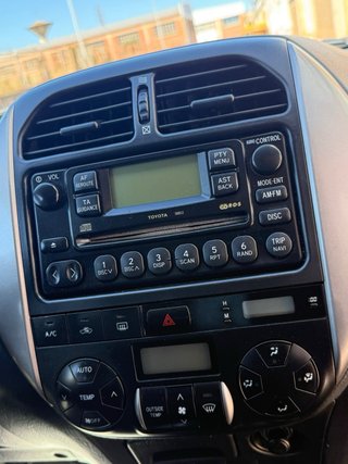 Toyota RAV4 2004