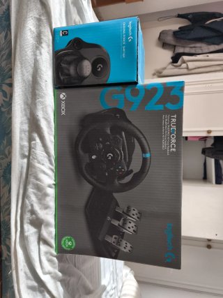 Xbox Series X 1TB+ Logitech G923