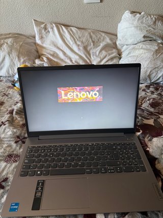 Portátil Lenovo IdeaPad 3 i5-13420H