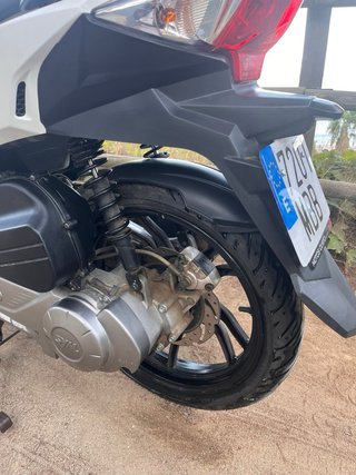 Symphony SR 125 Scooter