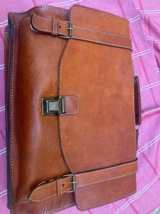 Bolso de cuero para documentos