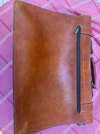 Bolso de cuero para documentos