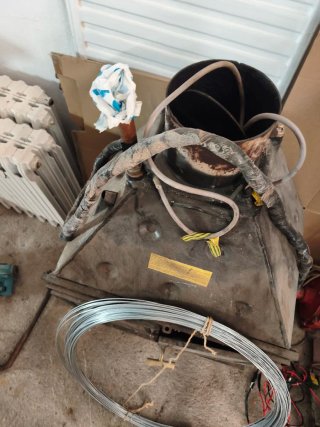 Radiador y estufa de leña