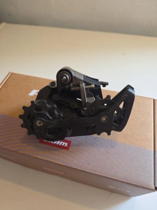 Cambio trasero Sram Rival AXS 12V