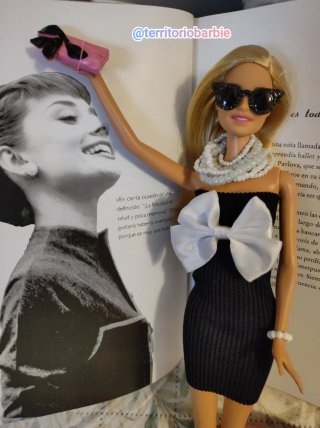 Barbie Audrey Hepburn Desayuno con Diamantes