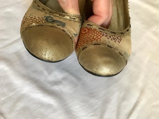 Scarpe con tacco