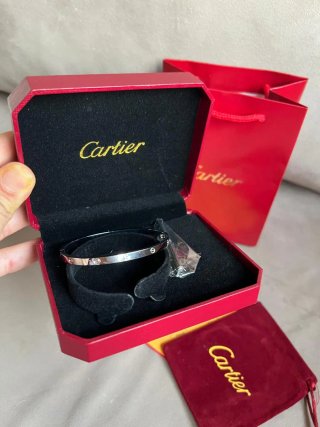 Pulsera LOVE Cartier Plata Acero Inoxidable