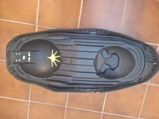 Asiento Yamaha Xmax 125/300/400 Roto