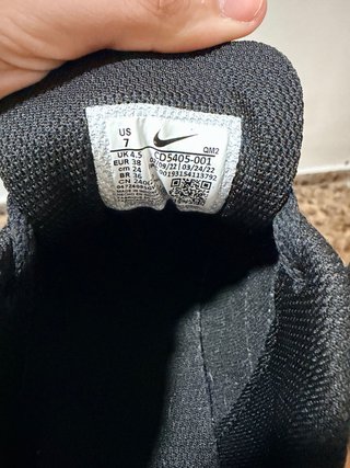 Zapatillas Nike Negras y Blancas