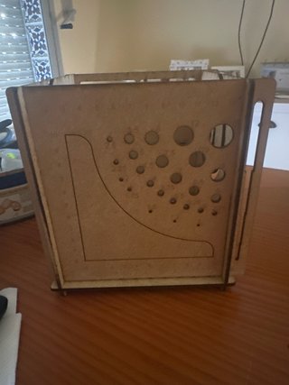 Caja de madera personalizada.