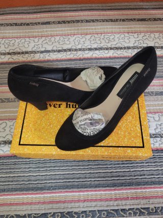 Zapatos de tacón negros Mustang