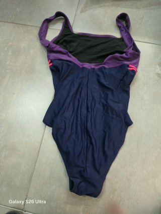 Bañador premamá morado y azul