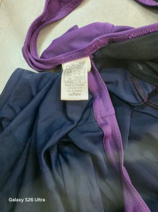 Bañador premamá morado y azul