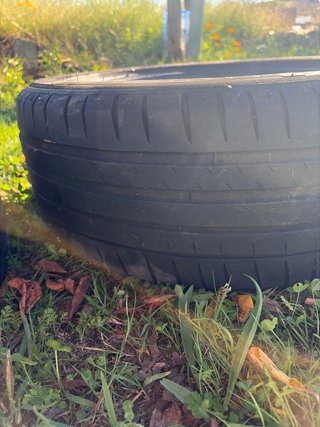 Neumático Michelin Pilot Sport 4 215/50 ZR17 95Y