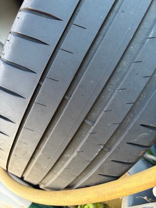 Neumático Michelin Pilot Sport 4 215/50 ZR17 95Y