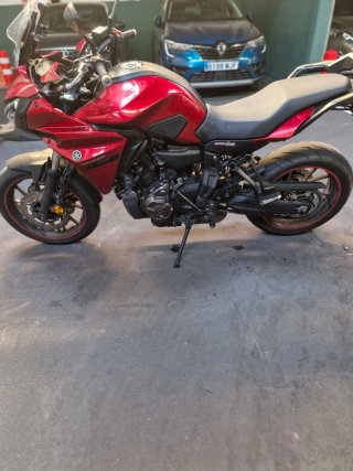 Yamaha Tracer 700 Roja
