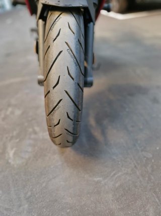 Yamaha Tracer 700 Roja