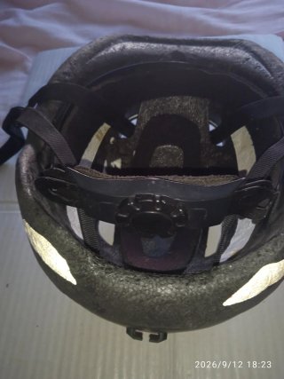 Casco B'TWIN Negro
