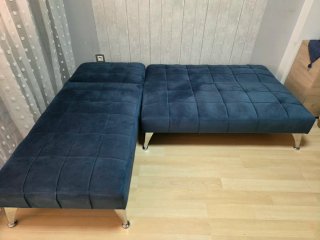 Sofá cama azul de tela