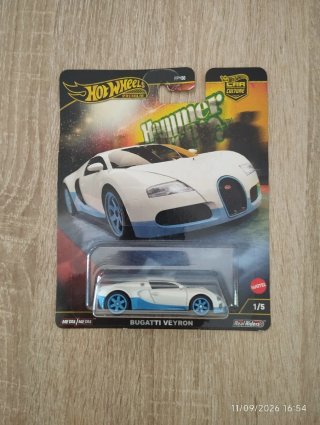 Hot Wheels Bugatti Veyron Car Culture Premium