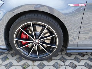 Volkswagen Golf GTI TCR 2.0 TSI 213kW(290CV) DSG