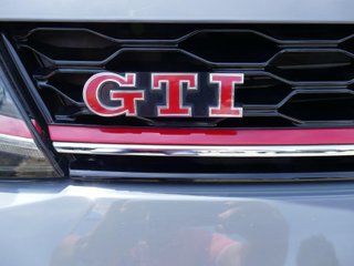 Volkswagen Golf GTI TCR 2.0 TSI 213kW(290CV) DSG