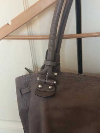 Precioso Bolso de piel