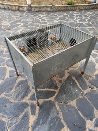 Jaula grande para conejos