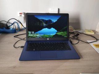 Ordenador HP Stream Laptop 14 azul metálico