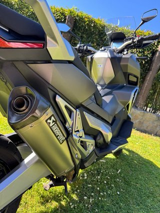 Honda X-ADV 750 Gris