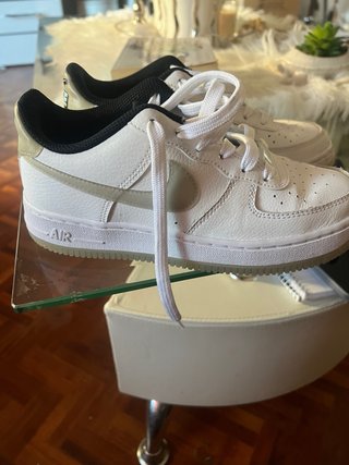 Zapatillas Nike Air Force 1 Blancas Doradas