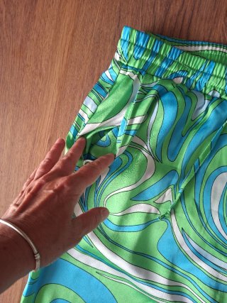 Pantalones anchos estampado psicodélico