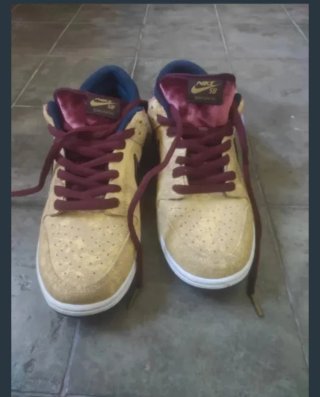 Nike SB Dunk Low Pro City of Cinema T43