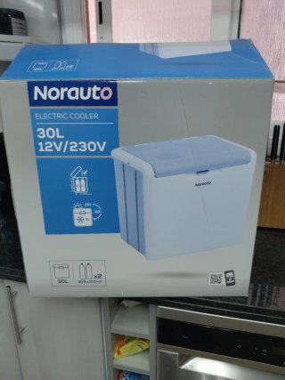 Nevera Norauto 30L 12V/220V. En perfecto estado.
