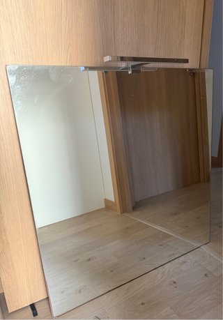 Espejo de baño plateado