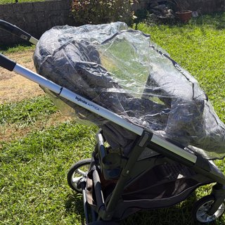 Carro bebé y silla Inglesina Aptica y fundas