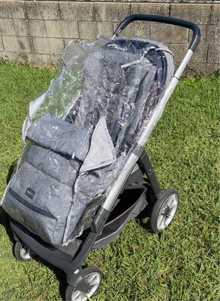 Carro bebé y silla Inglesina Aptica y fundas