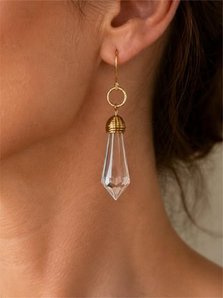 Pendientes largos dorados con cristal