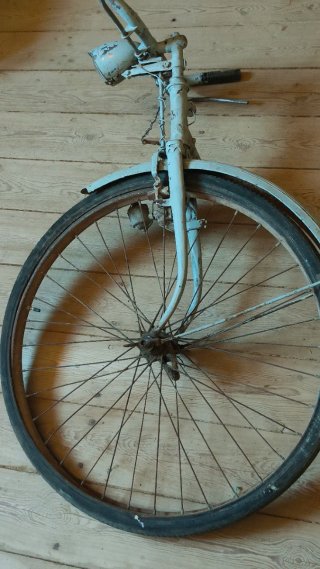 Manillar y Ruedas de Bicicleta Antigua