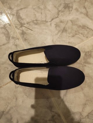 Zapatos negros planos