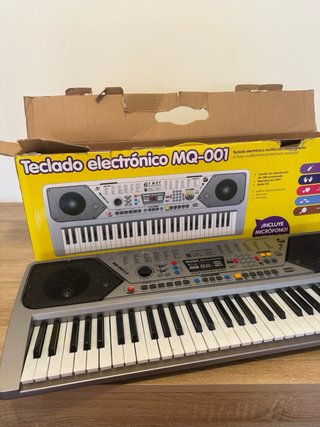 Teclado Electrónico MQ-001 con Micrófono