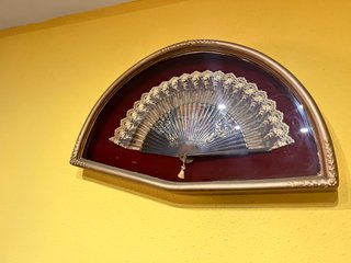 Abanico antiguo con pintura