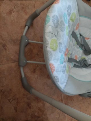 Hamaca mecedora acolchada para bebé