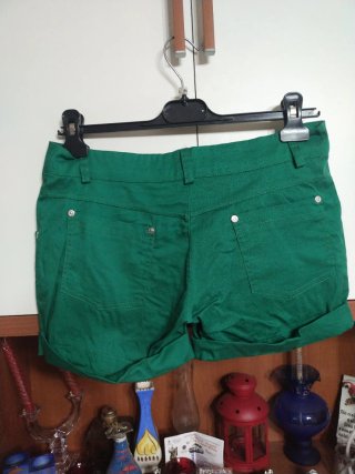 Pantaloncini verdi