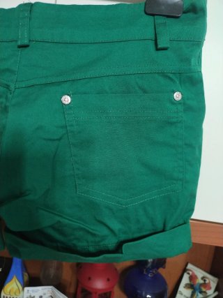 Pantaloncini verdi