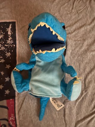 3 Peluches Marioneta Jurassic World 2018