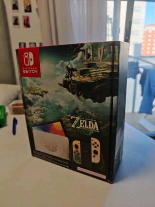 Nintendo Switch OLED Edizione Zelda