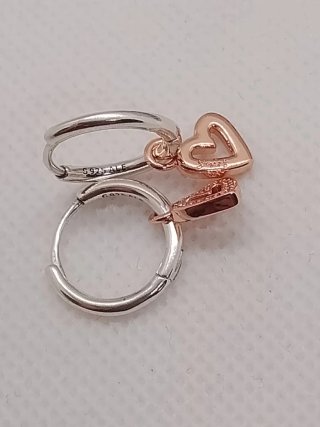 Orecchini Pandora Cuori Asimmetrici