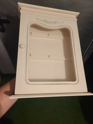 Armario para llaves beige de madera