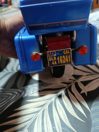 Moto Guiloy 1:6 Blue American Custom (Super Bike)
